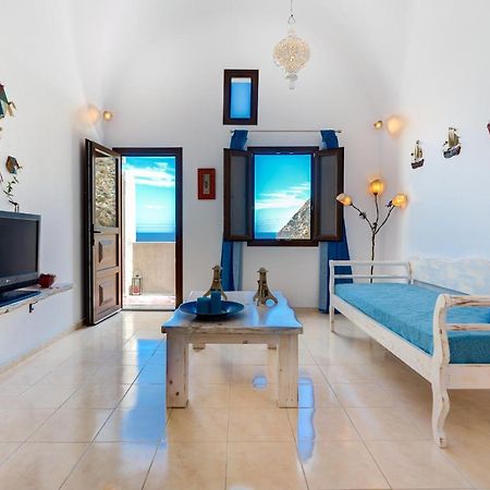 Moschatos Beach House Otel Kamári Dış mekan fotoğraf