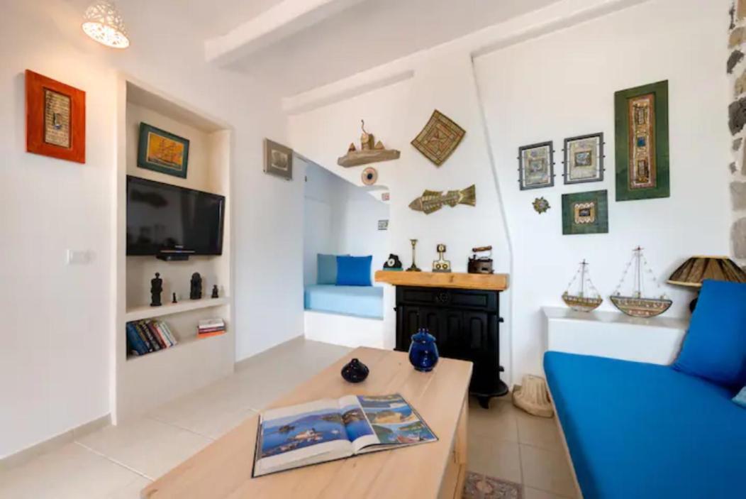 Moschatos Beach House Otel Kamári Dış mekan fotoğraf