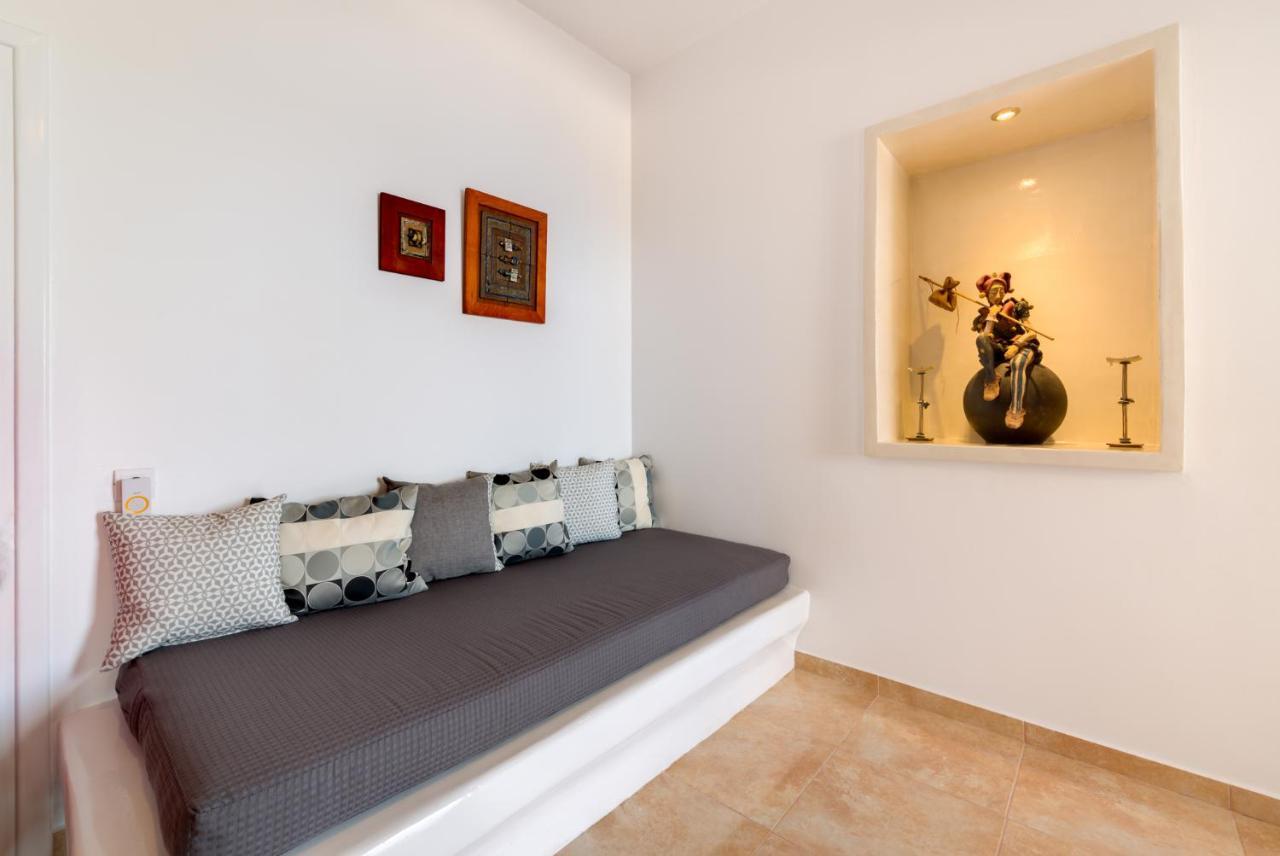 Moschatos Beach House Kamári Dış mekan fotoğraf