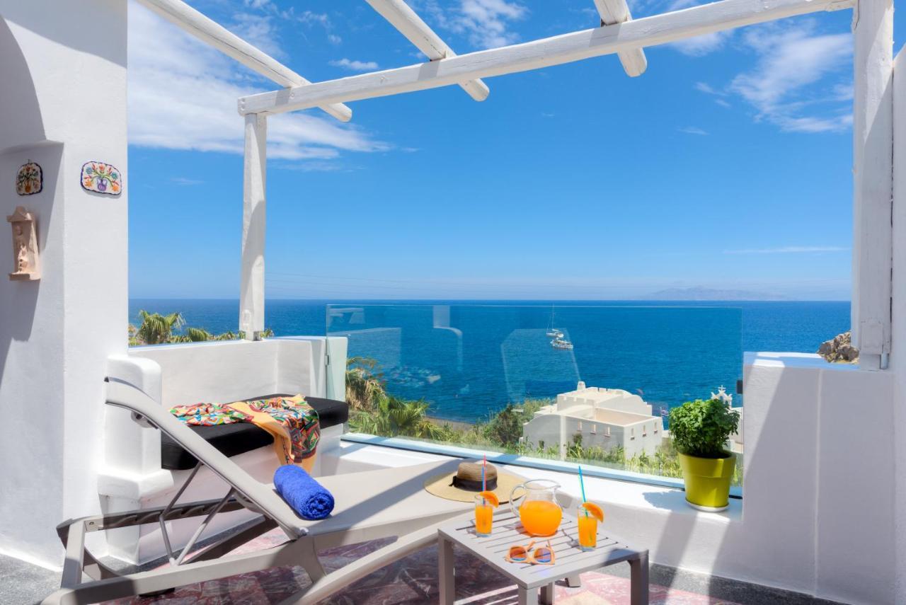 Moschatos Beach House Kamári Dış mekan fotoğraf