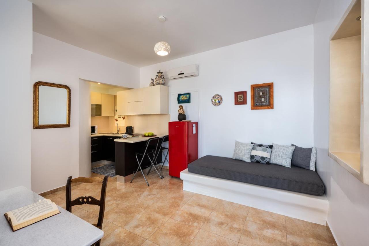 Moschatos Beach House Kamári Dış mekan fotoğraf