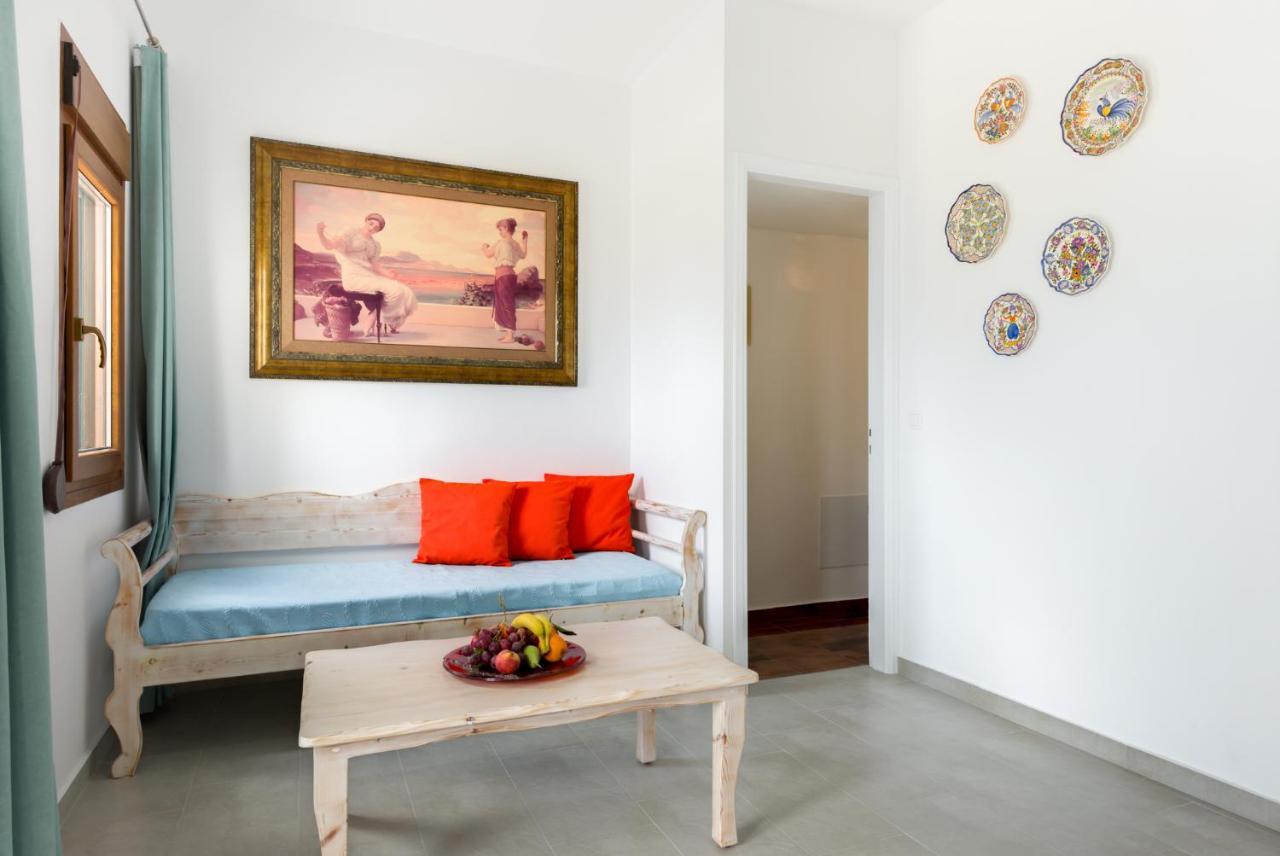 Moschatos Beach House Kamári Dış mekan fotoğraf