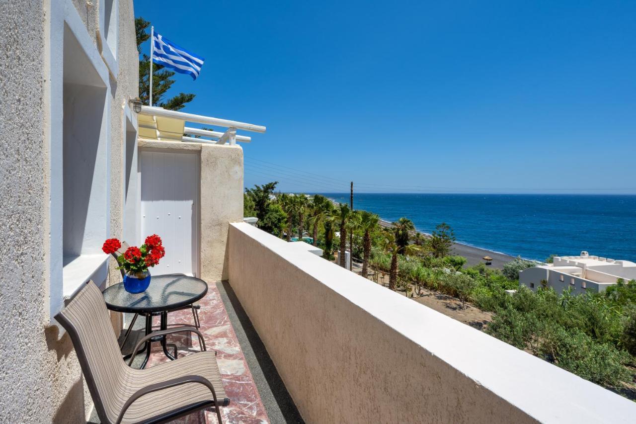 Moschatos Beach House Kamári Dış mekan fotoğraf