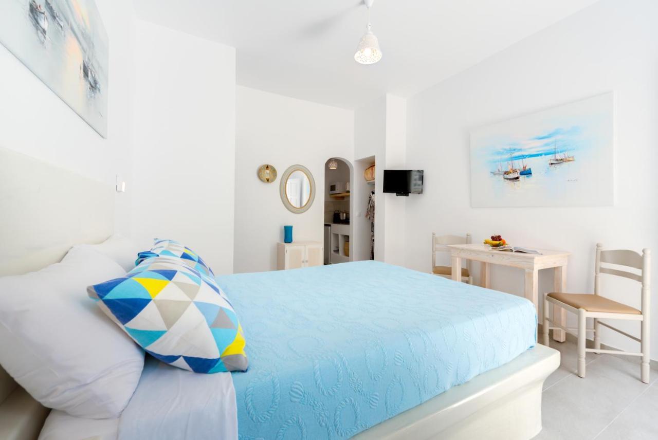 Moschatos Beach House Otel Kamári Dış mekan fotoğraf