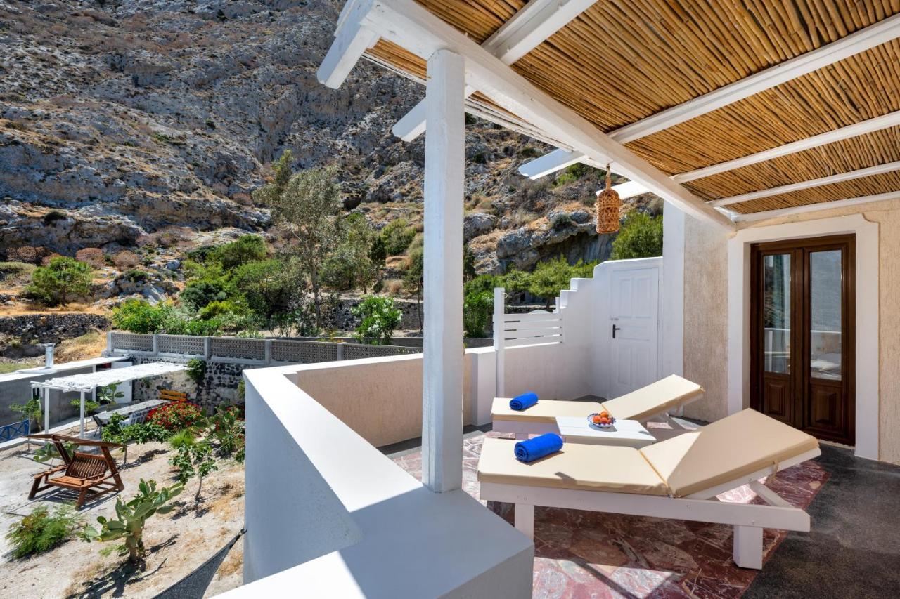 Moschatos Beach House Otel Kamári Dış mekan fotoğraf