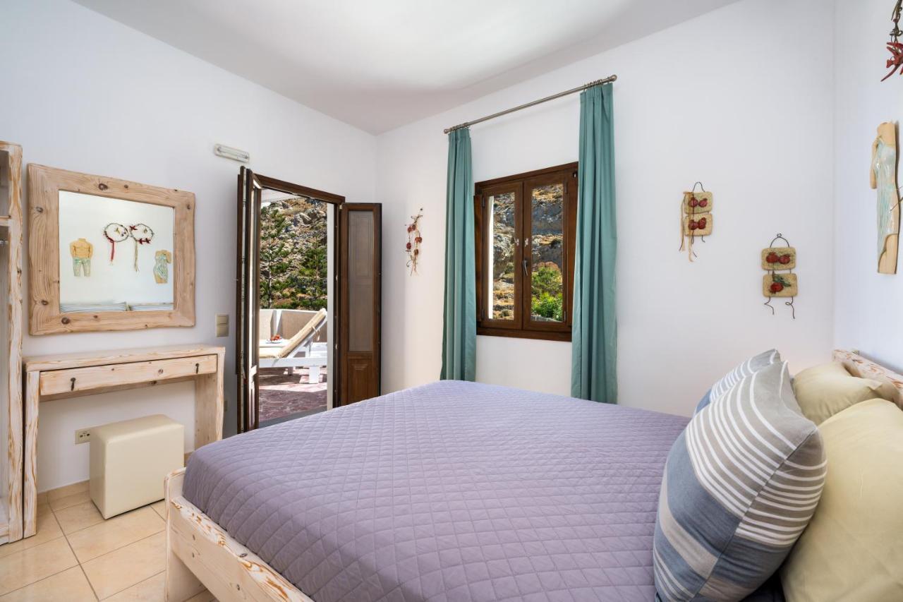 Moschatos Beach House Kamári Dış mekan fotoğraf