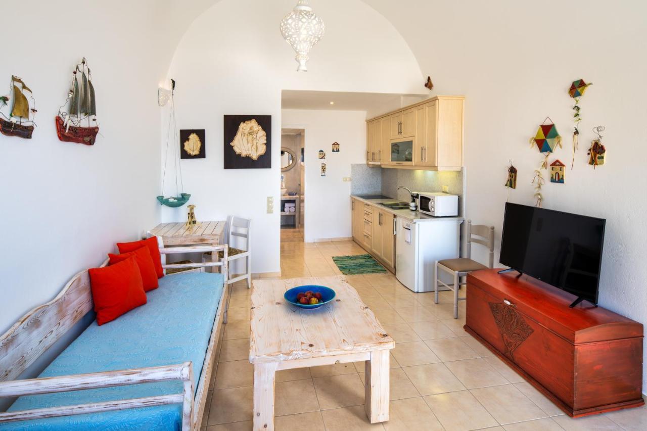 Moschatos Beach House Kamári Dış mekan fotoğraf