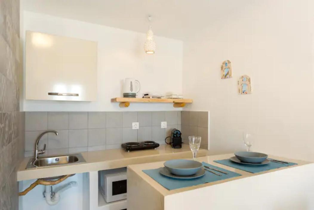 Moschatos Beach House Kamári Dış mekan fotoğraf