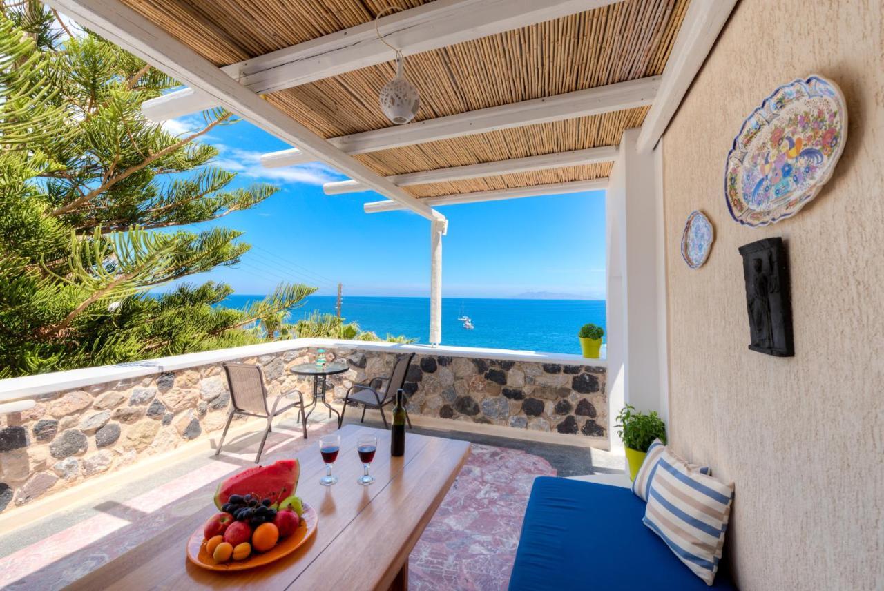 Moschatos Beach House Otel Kamári Dış mekan fotoğraf