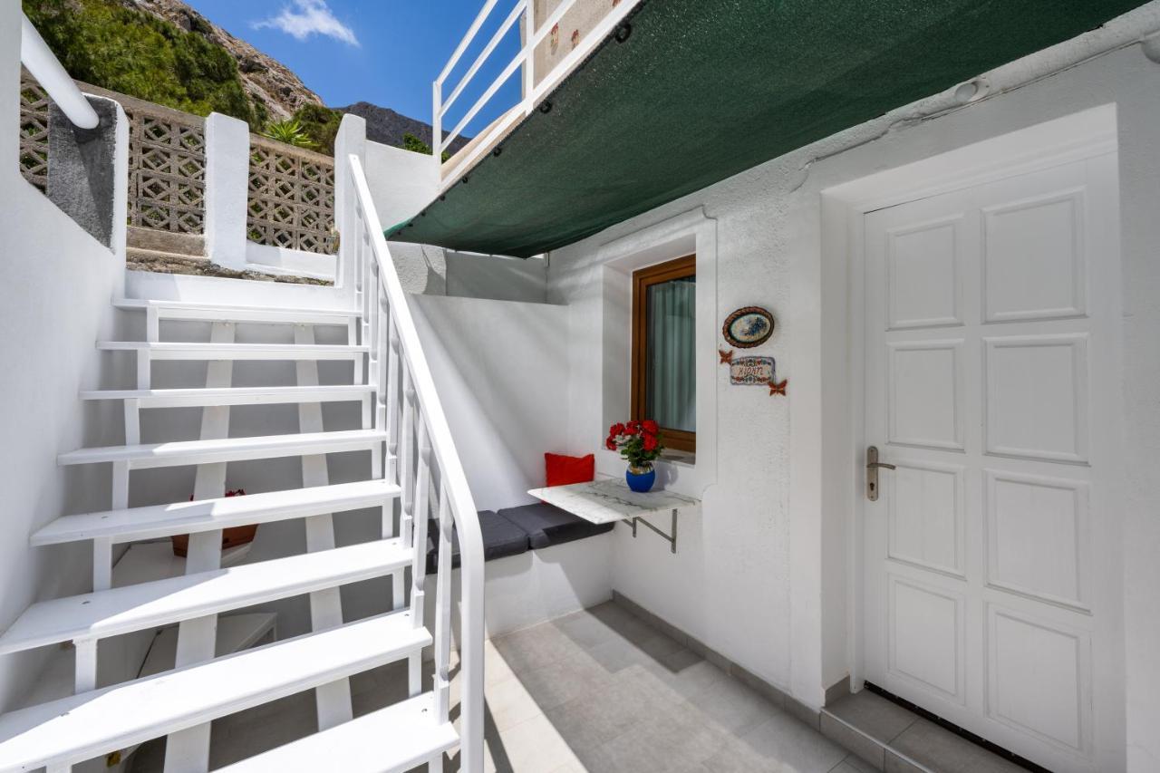 Moschatos Beach House Otel Kamári Dış mekan fotoğraf