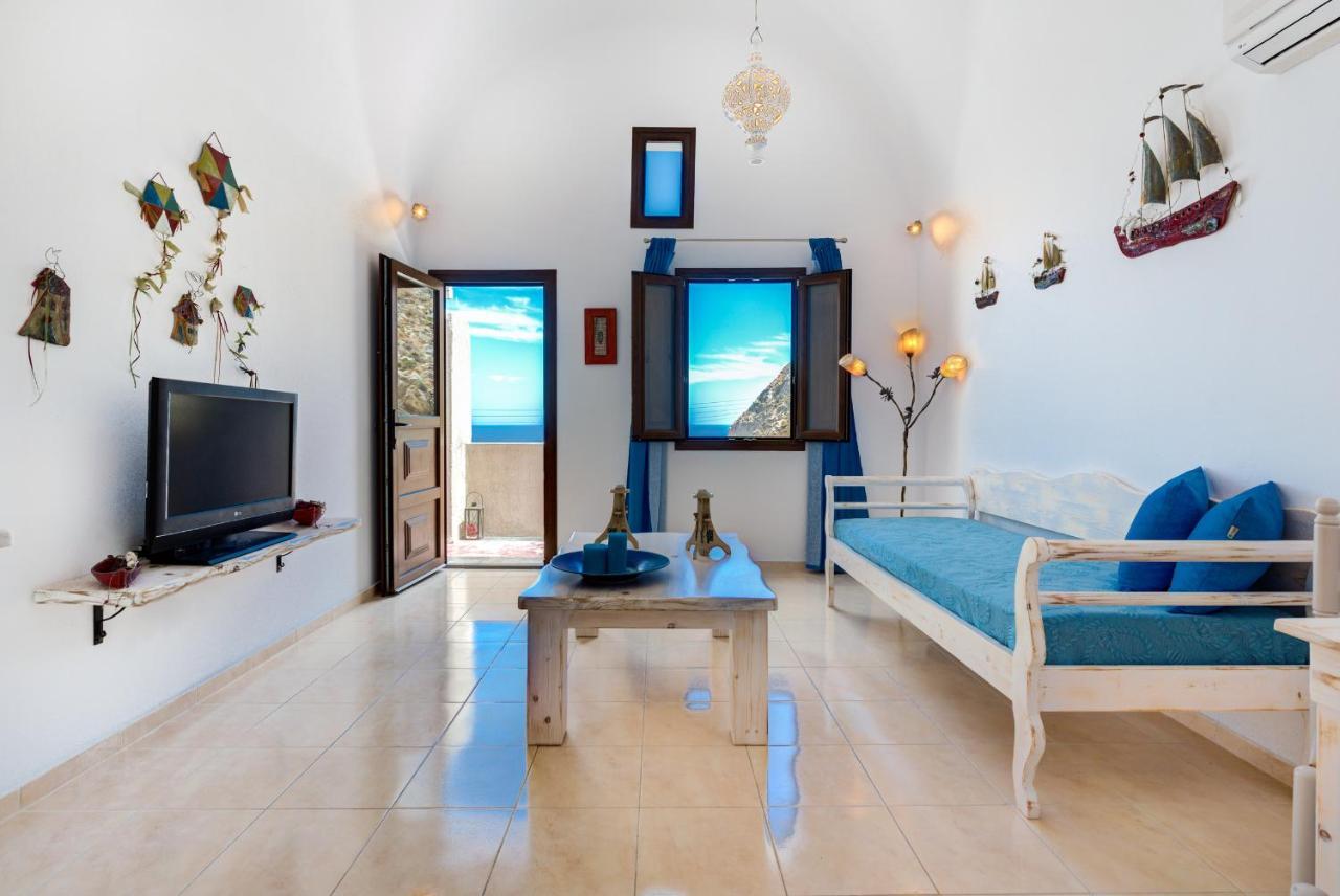 Moschatos Beach House Otel Kamári Dış mekan fotoğraf