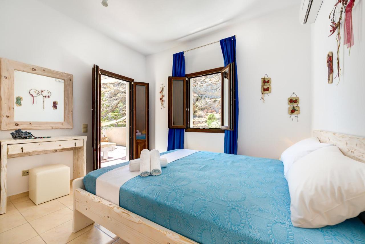 Moschatos Beach House Otel Kamári Dış mekan fotoğraf