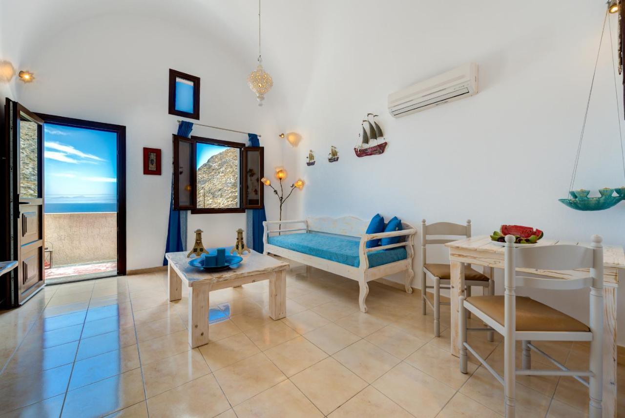 Moschatos Beach House Otel Kamári Dış mekan fotoğraf