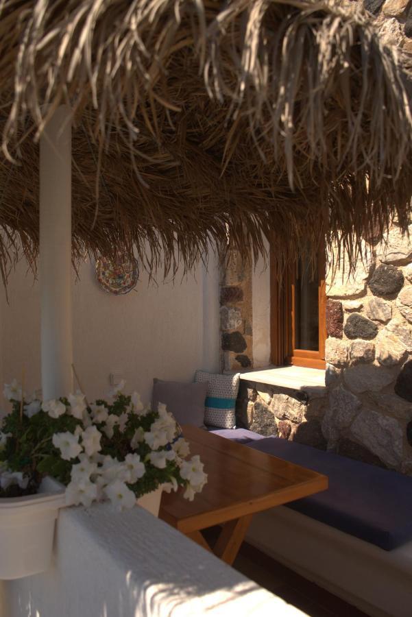 Moschatos Beach House Otel Kamári Dış mekan fotoğraf